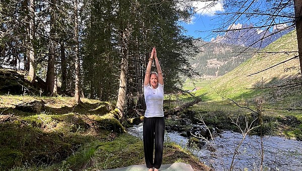 ALTITUDE YOGA